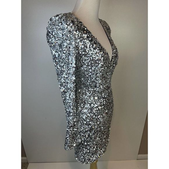 Lulus Dress Womens Small New You Silver Sequin Long Sleeve Bodycon Mini Cocktail - Picture 5 of 13